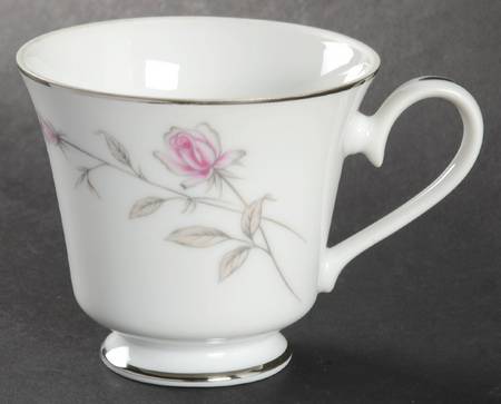 Lasting Rose Footed Cup