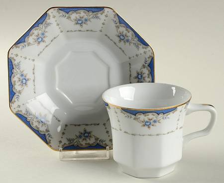 Flat Cup & Saucer Set