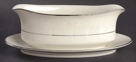 White Oak Gravy Boat with Attached Underplate