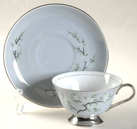 3172 Footed Cup & Saucer Set