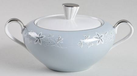Splendor Sugar Bowl & Lid