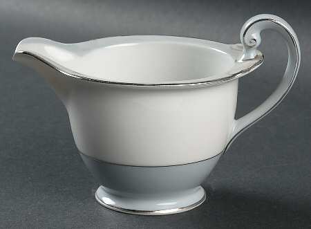 398 (Rim) Creamer