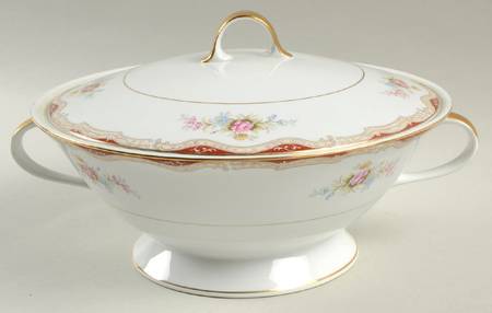 Burgundy Round Covered Vegetable