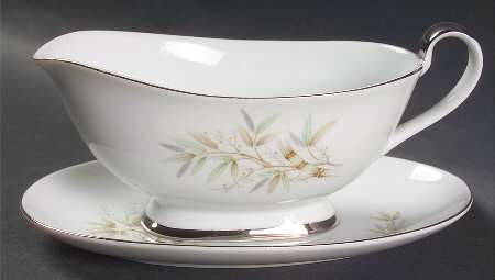 Ceylon Gravy Boat & Underplate