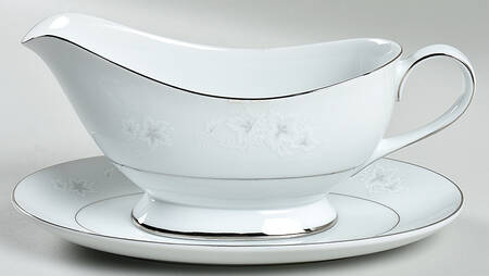 Chateau Gravy Boat & Underplate/Relish by Seyei Toki Co