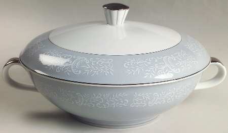 Contessa Round Covered Vegetable