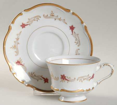 Dochester Footed Cup & Saucer Set