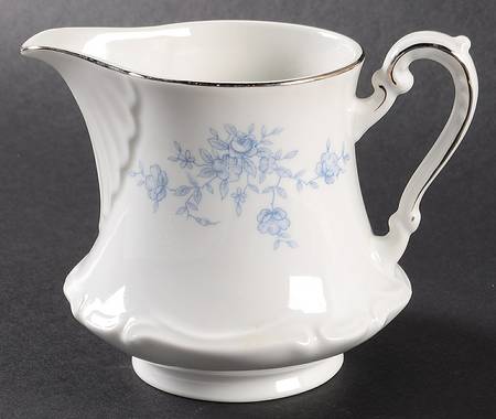 Elegant Lady Creamer