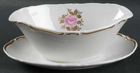 Gloria Gravy Boat with Attached Underplate