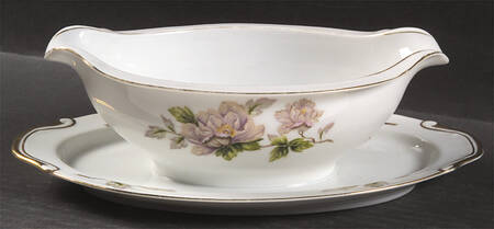 Peony Gravy Boat with Attached Underplate