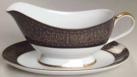 Regency Gravy Boat & Underplate/Relish