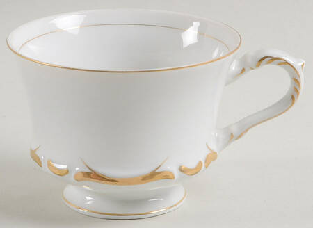 Triumph Footed Cup
