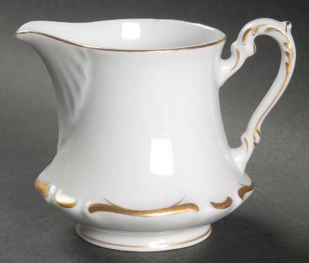 Triumph Creamer