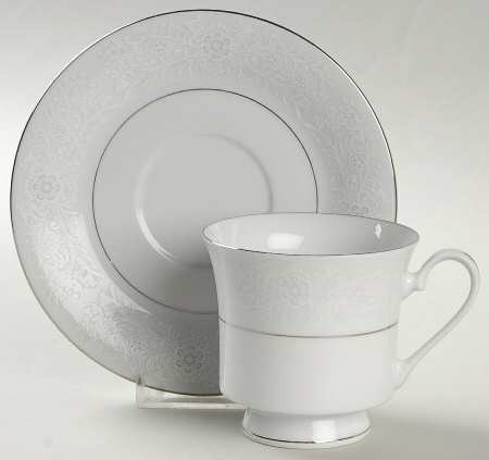 SGU2 Footed Cup & Saucer Set