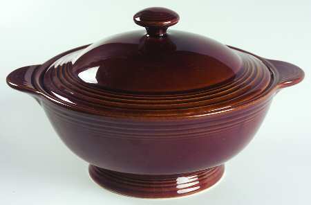 Amberstone 1.5 Qt Round Covered Casserole