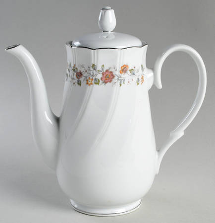 Bouquet Coffee Pot & Lid