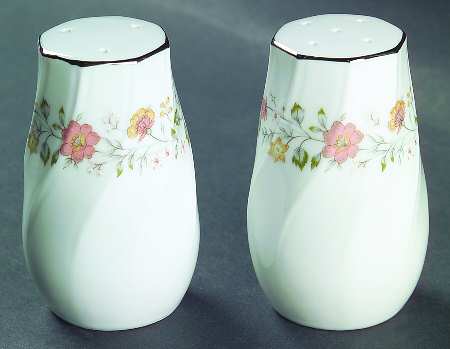 Bouquet Salt & Pepper Set