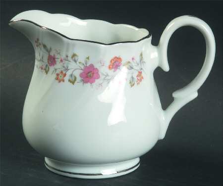 Bouquet Creamer
