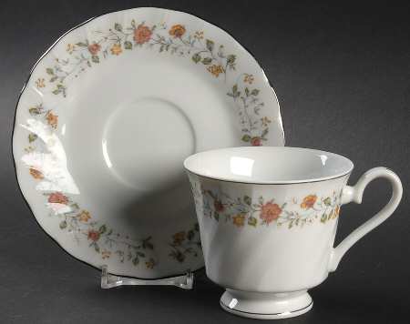 Bouquet Footed Cup & Saucer Set