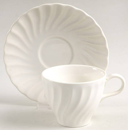 Bone White (Earthenware, USA, All Ivory) Flat Cup & Saucer Set