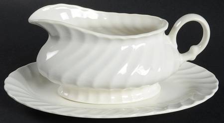 Bone White (Earthenware, USA, All Ivory) Gravy Boat & Underplate/Relish
