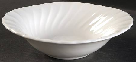 Bone White (Earthenware, USA, All Ivory) Lugged Cereal Bowl