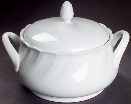 Bone White (Porcelain, Japan, All White) Round Covered Vegetable