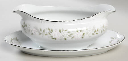 Classic Gravy Boat with Attached Underplate
