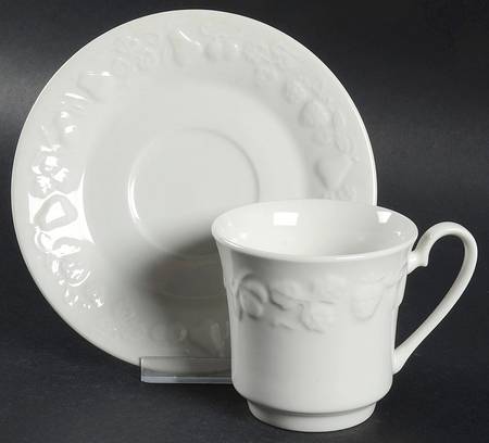 Garden Fresh Flat Cup & Saucer Set