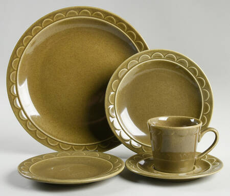 Granada Green 5 Piece Place Setting