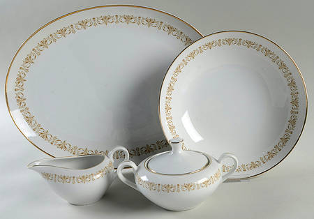 Imperial Gold 5 Piece Hostess Set