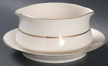 Sonata Gravy Boat with Attached Underplate
