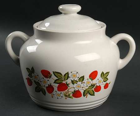Strawberries N' Cream Bean Pot & Lid