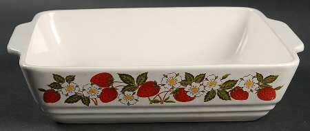 Strawberries N' Cream 10" Square Baker