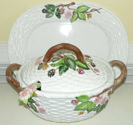 Berry Time Tureen & Lid w/Ladle & Underplate