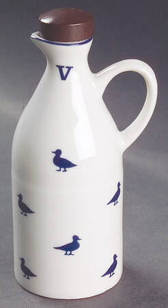 Blue Duck Vinegar with Wood Stopper