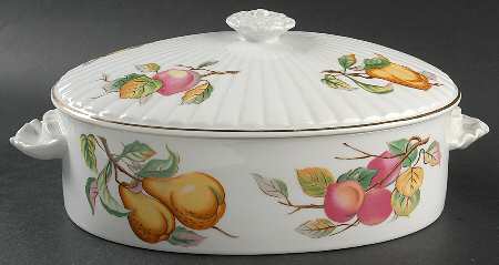 Fruit Garden 2.5 Quart Oval Covered Casserole