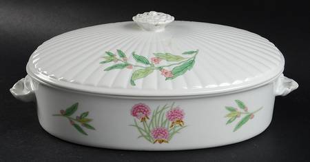 Herbs & Spices 2 Quart Oval Covered Casserole