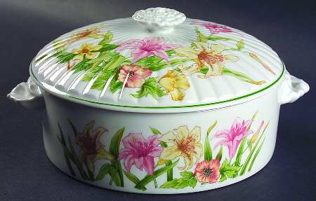 Jade Lily 1.5 Qt Round Covered Casserole