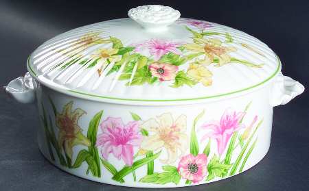 Jade Lily 2 Qt Round Covered Casserole