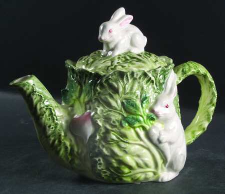 Rabbit Patch Teapot & Lid