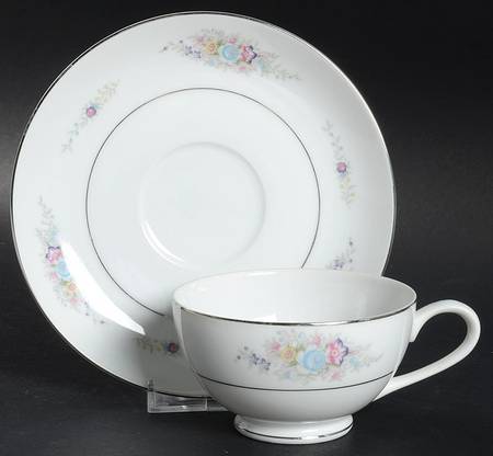 Bon Aire Footed Cup & Saucer Set