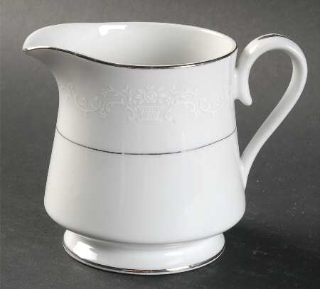 Cameo Creamer