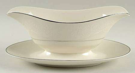 Dover Gravy Boat with Attached Underplate