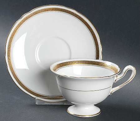 12747 Footed Cup & Saucer Set