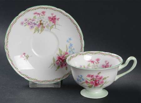 13512 Footed Cup & Saucer Set