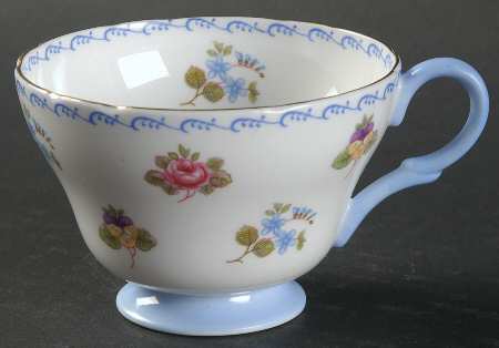 13518 Footed Cup