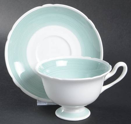13706-G (Green) Footed Cup & Saucer Set