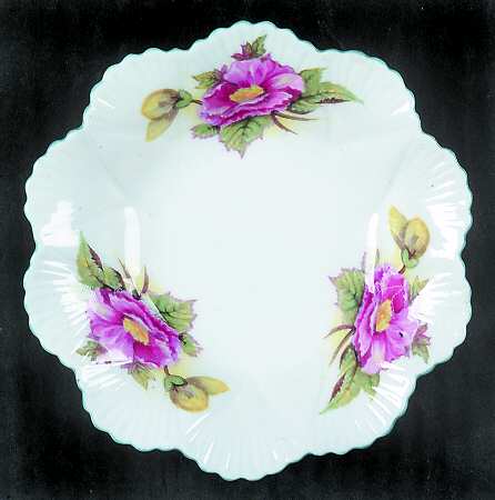 Begonia (Dainty Shape) Round Sweet Meat Dish
