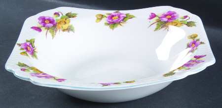 Begonia (Dainty Shape) 9" Square Vegetable Bowl